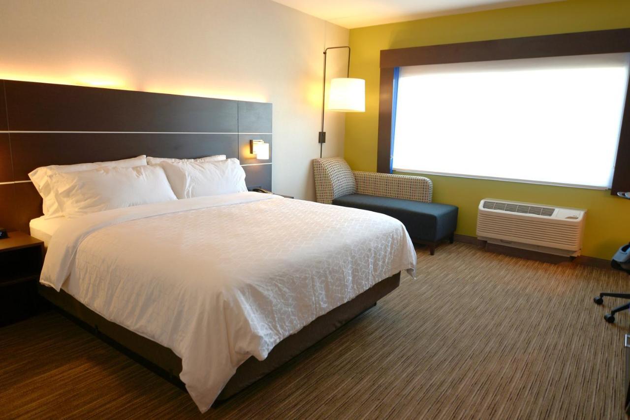 Hotel Express & - La Crosse Area, An Ihg 3*