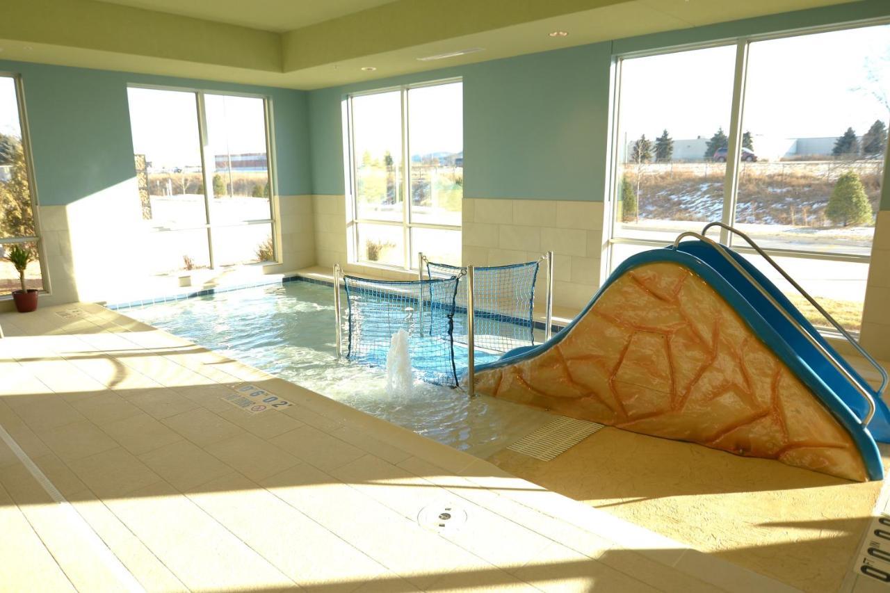 Express & - La Crosse Area, An Ihg Hotel 3*