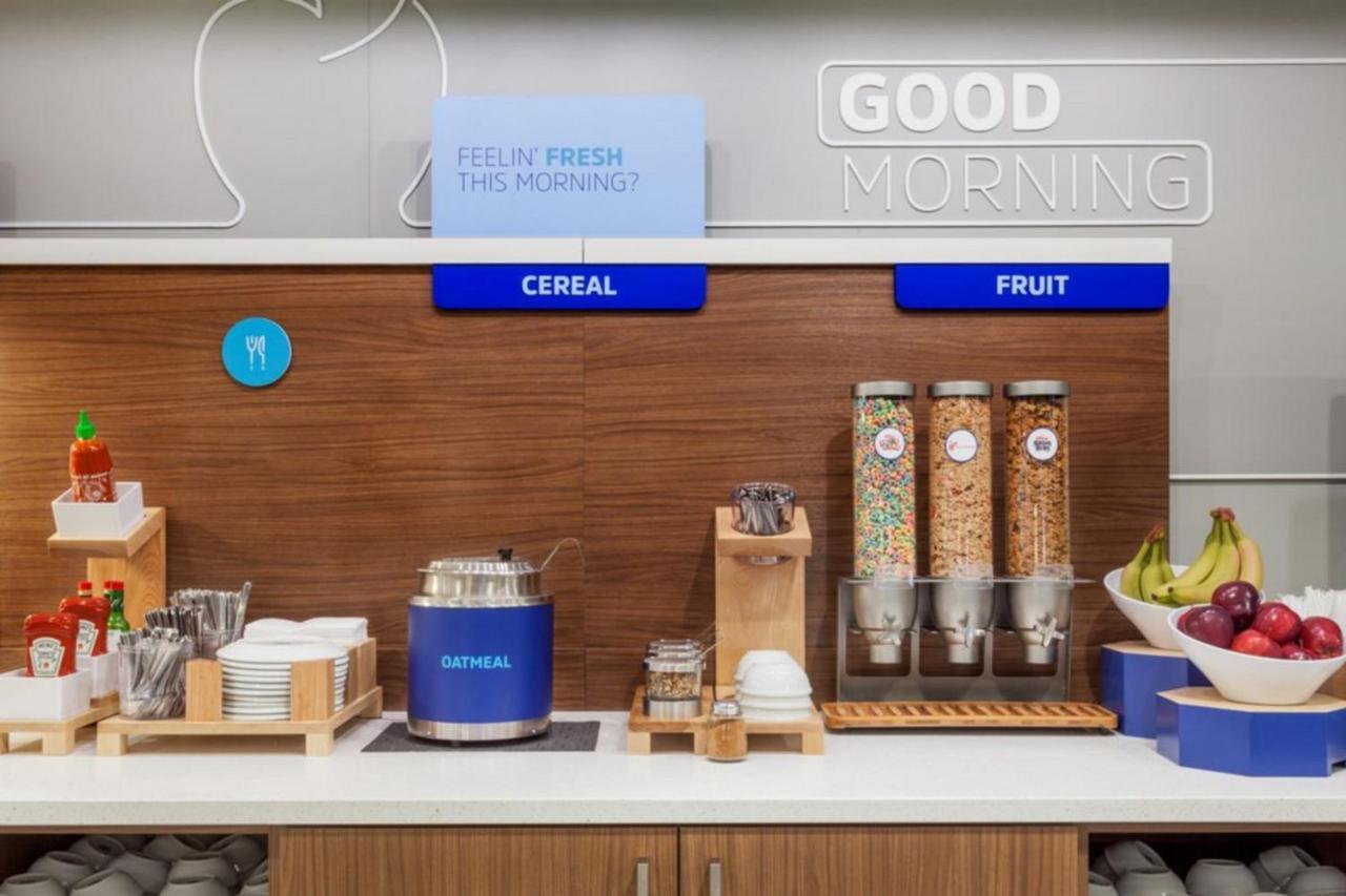 Express & - La Crosse Area, An Ihg
