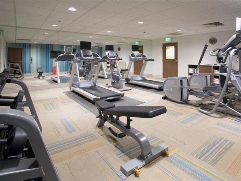 Express & - La Crosse Area, An Ihg Hotel
