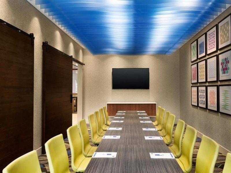 Hotel Express & - La Crosse Area, An Ihg
