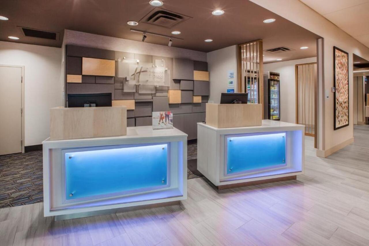 Express & - La Crosse Area, An Ihg 3*