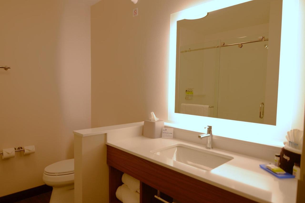 Express & - La Crosse Area, An Ihg